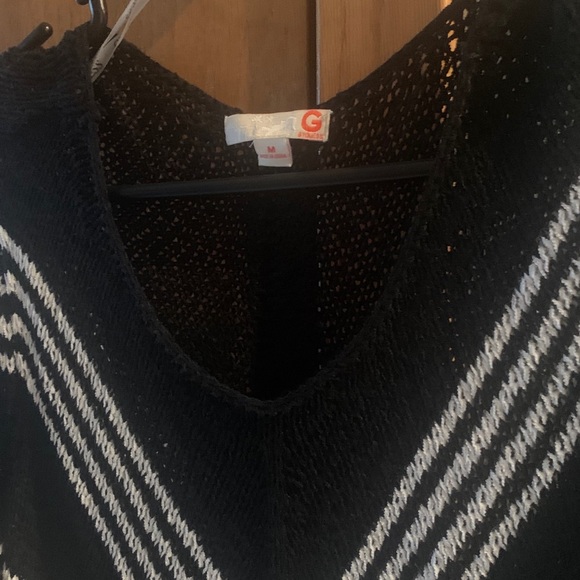 Guess Sz M long sleeve tunic: black & white - Picture 5 of 6